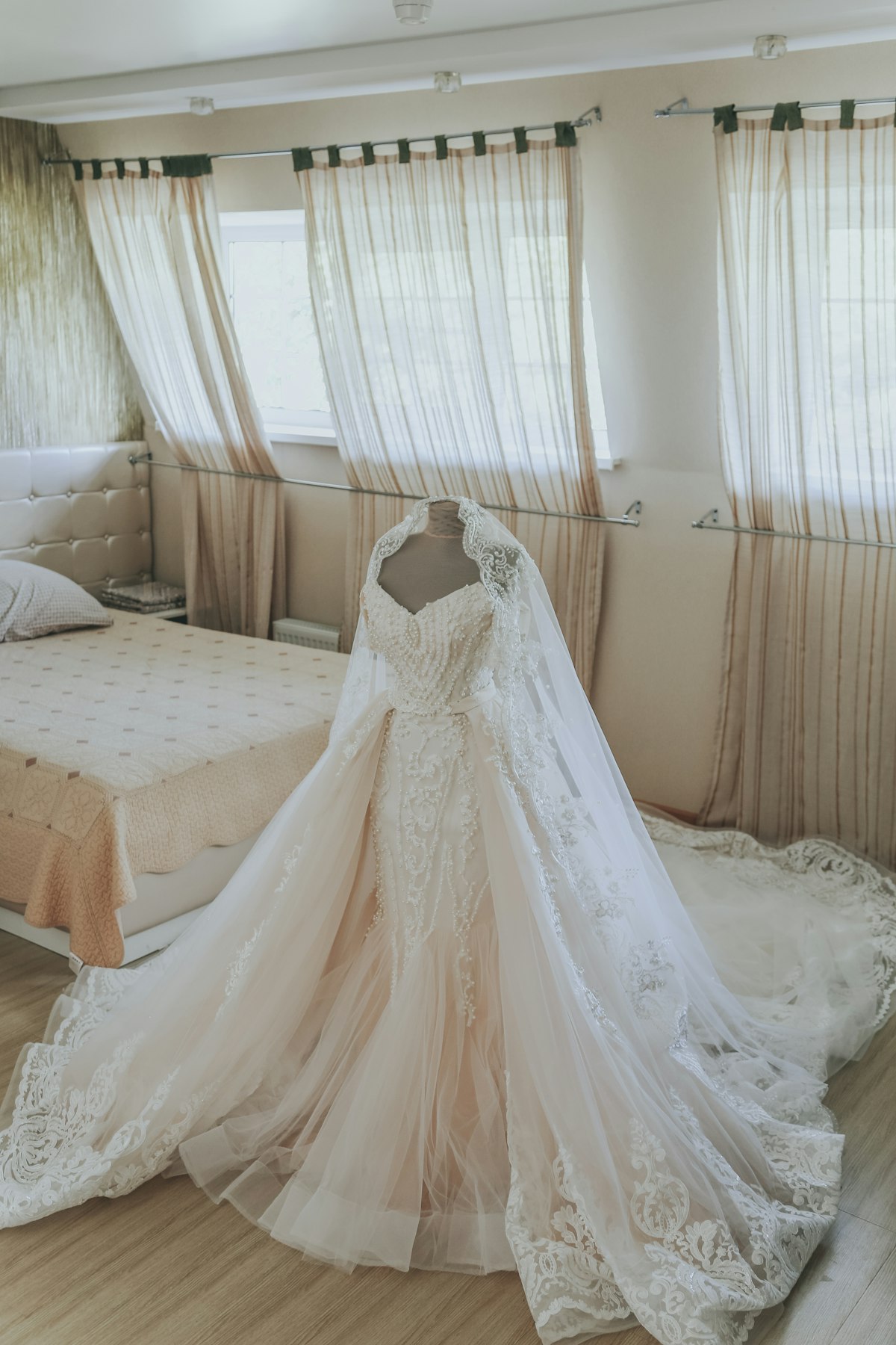 秦礼记 · 传世国风秀禾与国际高定婚纱馆